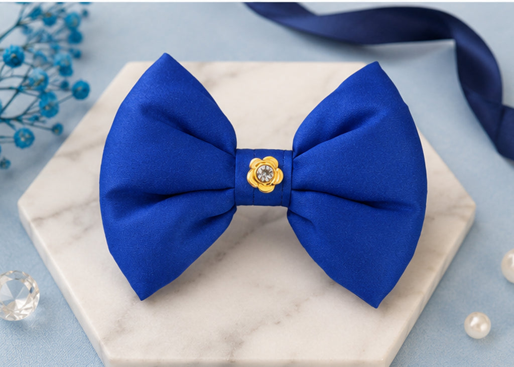 The Royal Sapphire Crest Bow