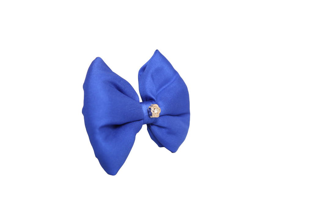 The Royal Sapphire Crest Bow